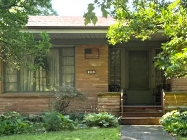 809 W Delaware Avenue, Urbana, IL 61801