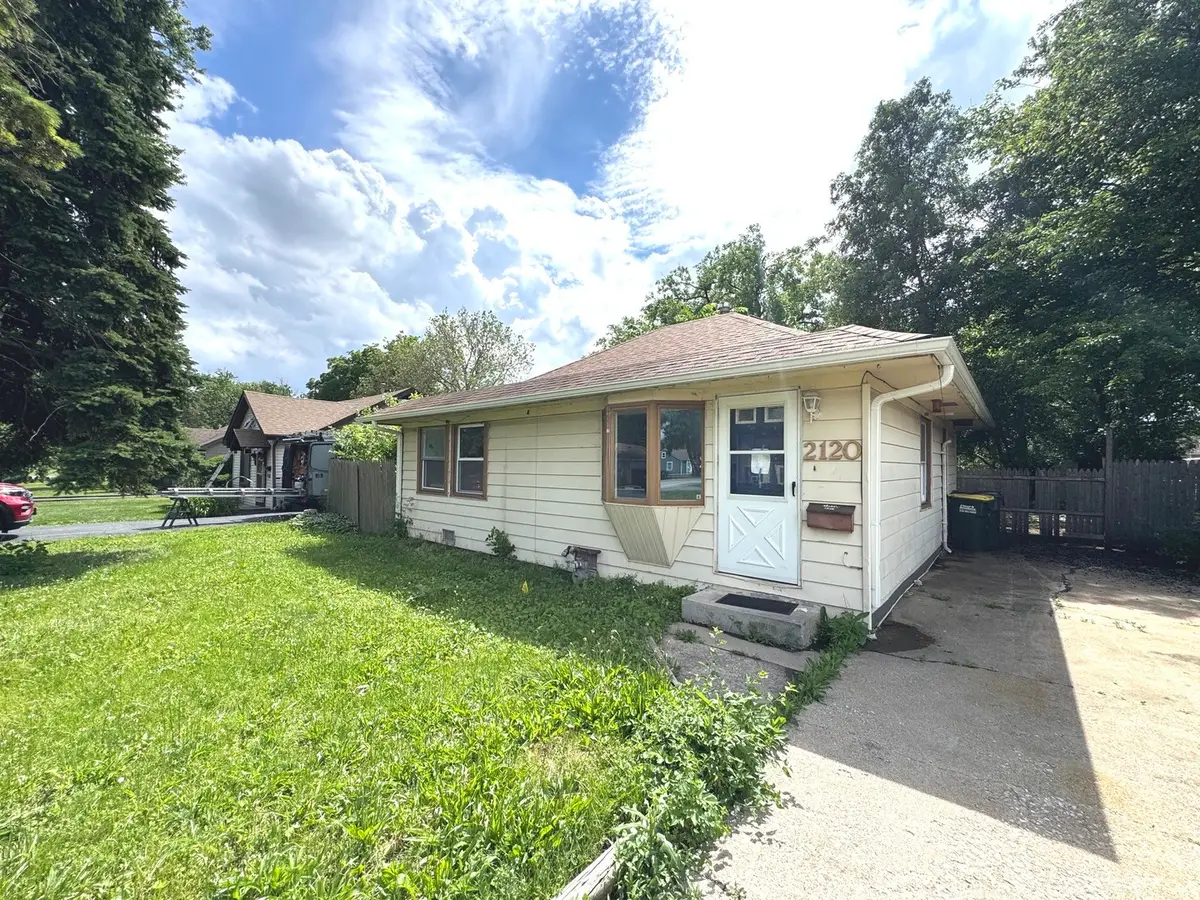 2120 Emerson Avenue, Melrose Park, IL 60164 - #1