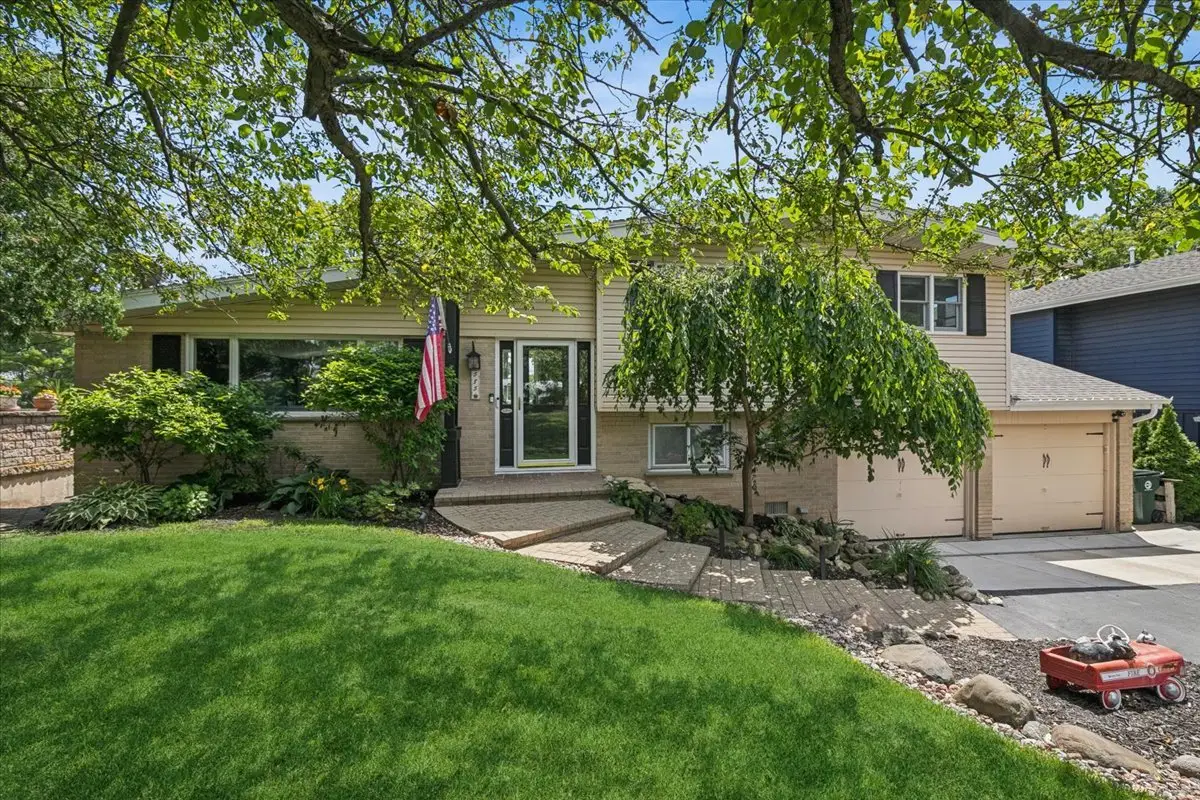 585 Killarney Pass Circle, Mundelein, IL 60060 - #1