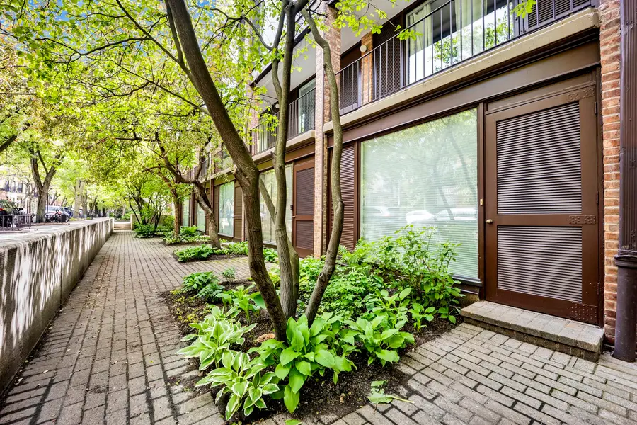 235 W Eugenie Street #G6, Chicago, IL 60614 - #2