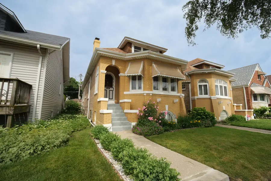 2820 N Mont Clare Avenue, Chicago, IL 60634 - #2