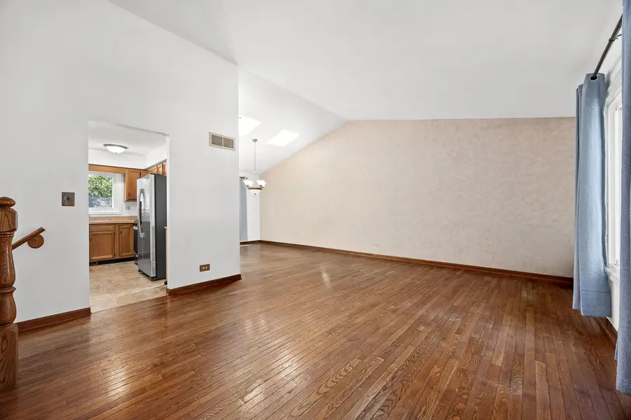 2284 Briarhill Drive, Naperville, IL 60565 - #3