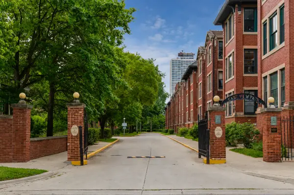 5447 S East View Park Street #2, Chicago, IL 60615