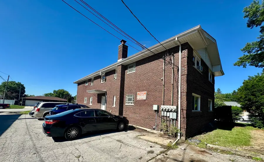 18207 Locust Street, Lansing, IL 60438 - #3