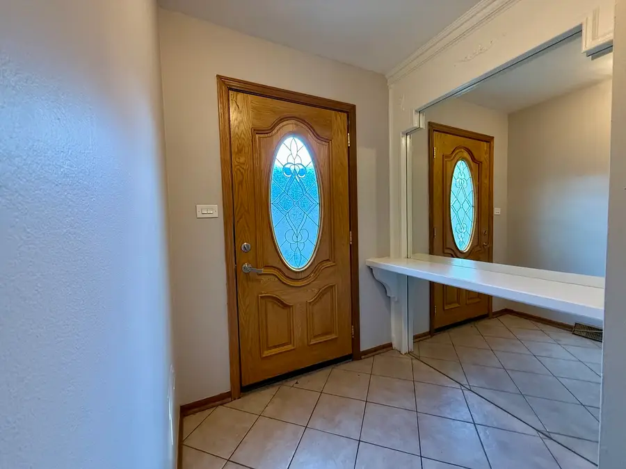 340 N Illinois Avenue, Glenwood, IL 60425 - #2