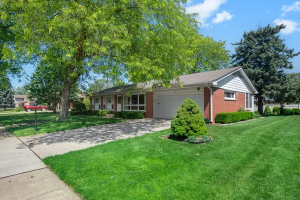 472 W Walnut Avenue, Des Plaines, IL 60016