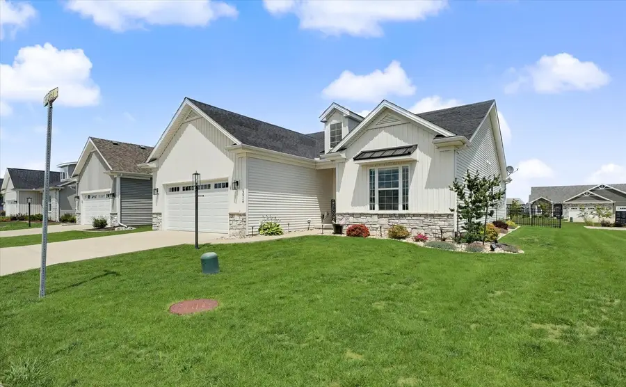 3916 Bay Circle, Champaign, IL 61822 - #3
