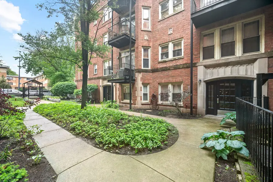 1659 W Pratt Boulevard #3A, Chicago, IL 60626 - #2