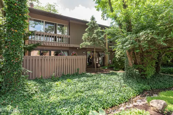 5917 Oakwood Drive #141E, Lisle, IL 60532