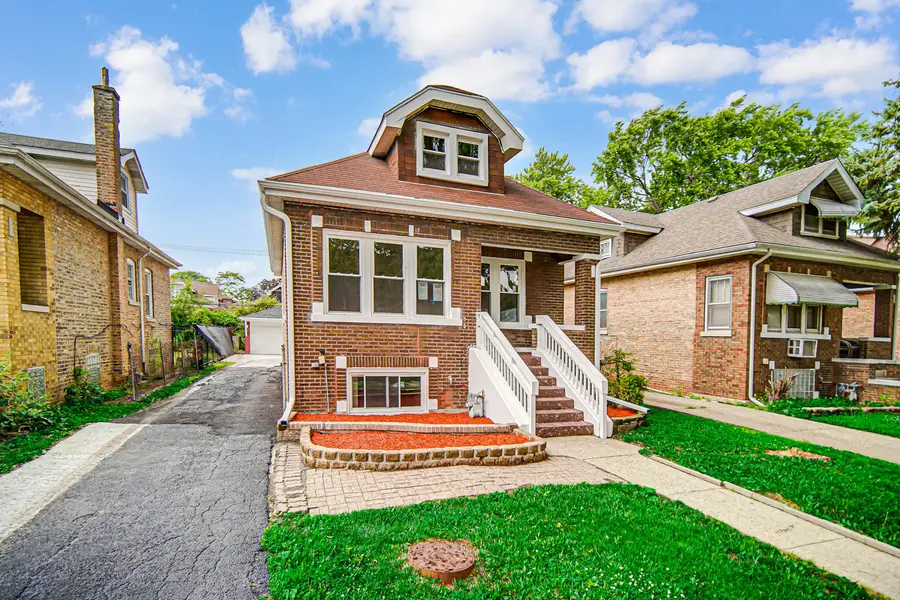 1426 S 10th Avenue, Maywood, IL 60153 - #2