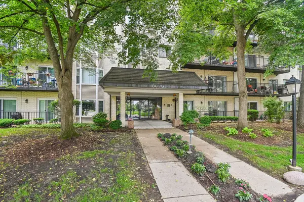 8630 Waukegan Road #414, Morton Grove, IL 60053