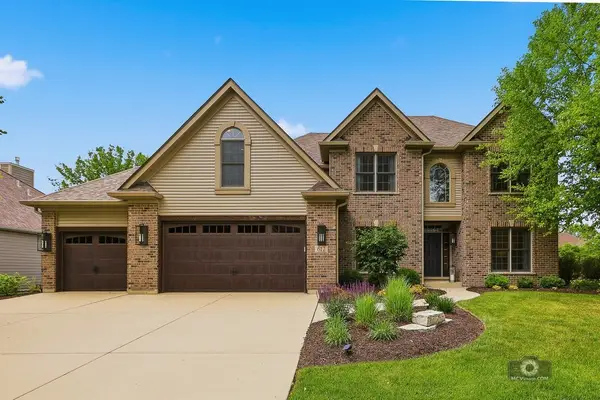 612 Pine Street, Sugar Grove, IL 60554