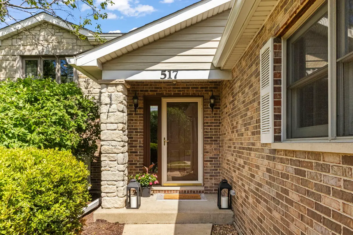 517 N Warwick Avenue, Westmont, IL 60559 - #1