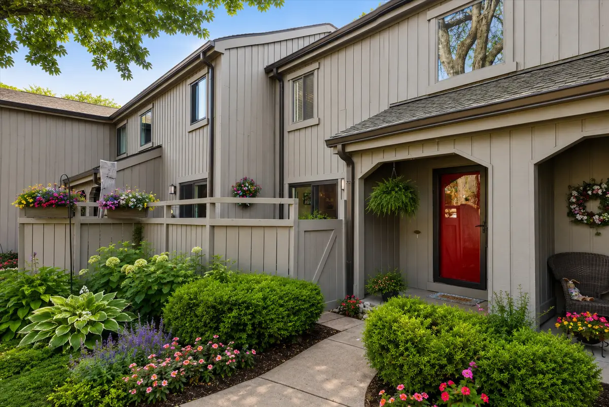 404 Shoreline Road #298, Lake Barrington, IL 60010 - #1