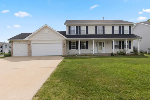 402 Scarlet Oak Drive, Poplar Grove, IL 61065