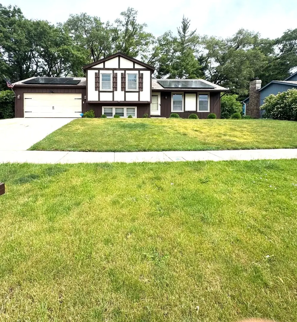 800 Marston Avenue, Glen Ellyn, IL 60137 - #1