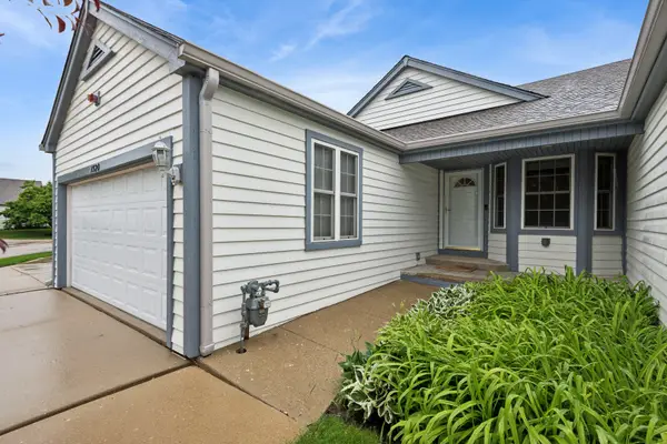 1520 Queen Ann Lane, Gurnee, IL 60031