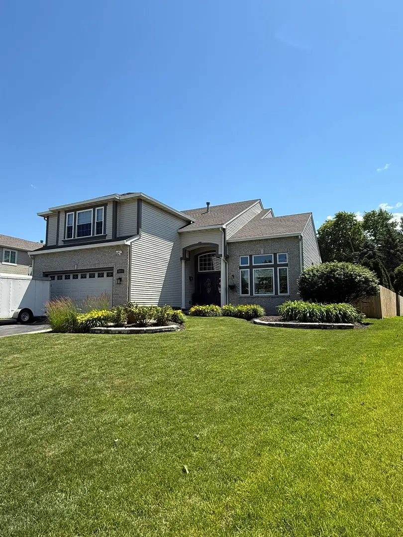 9011 Coppergate Road, Woodridge, IL 60517 - #1