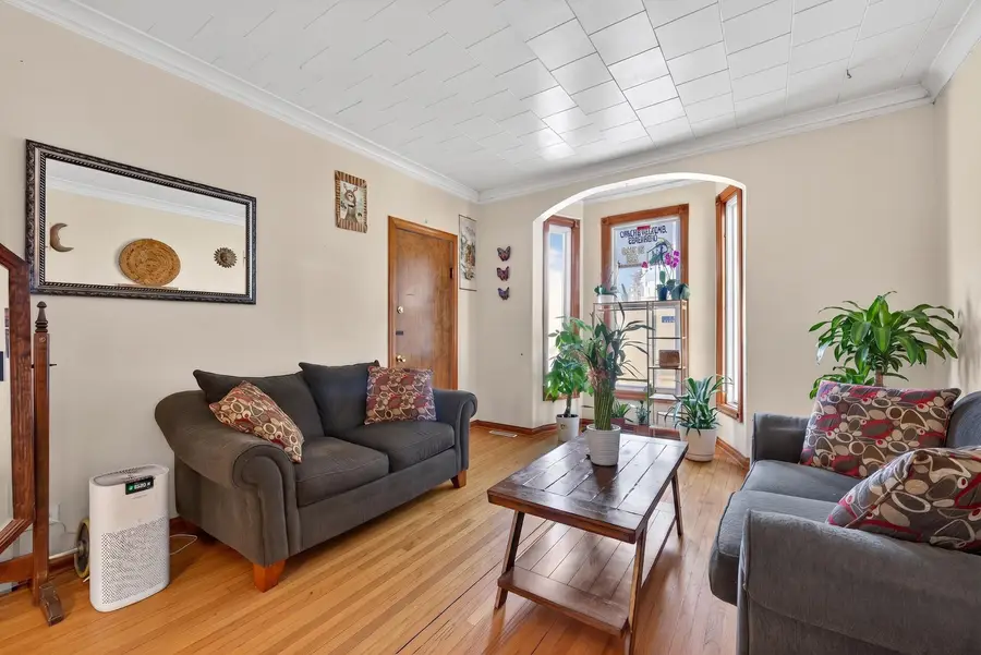3035 N Spaulding Avenue, Chicago, IL 60618 - #3