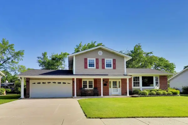 918 E Patten Drive, Palatine, IL 60074
