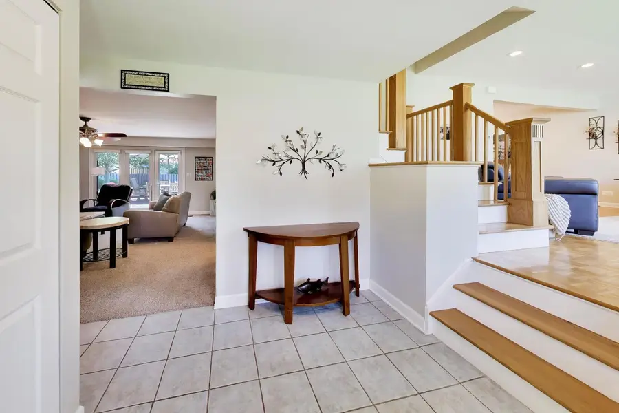 918 E Patten Drive, Palatine, IL 60074 - #3