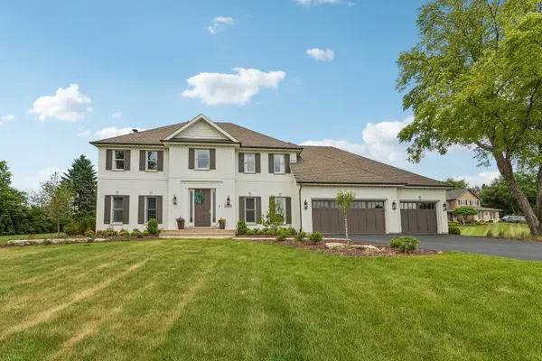 5N619 Farrier Point Lane, St. Charles, IL 60175