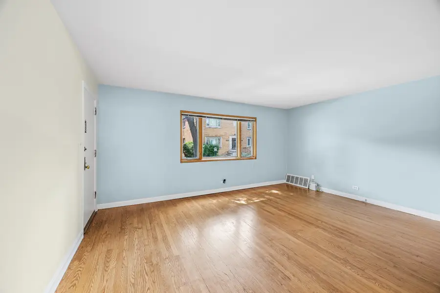 8021 Lake Street #1, River Forest, IL 60305 - #3