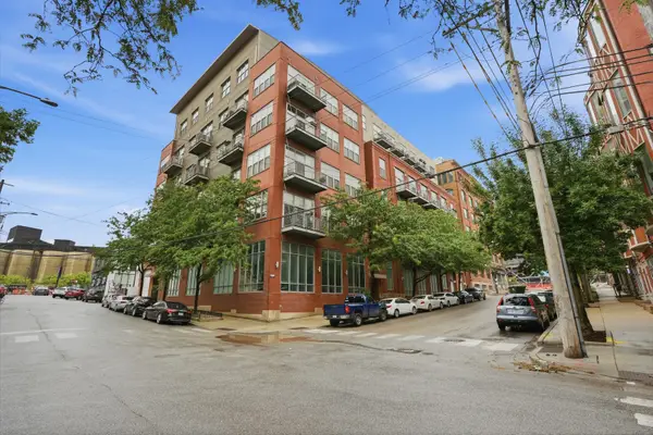 824 W Superior Street #B211-B212, Chicago, IL 60642