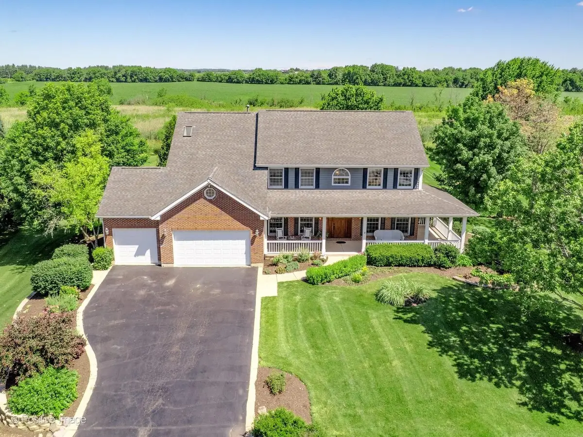 38W070 Spring Green Way, Batavia, IL 60510 - #1