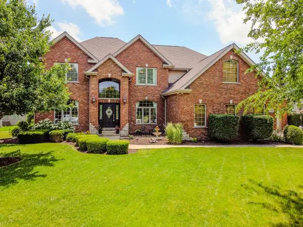21416 S Majestic Pine Street, Shorewood, IL 60404