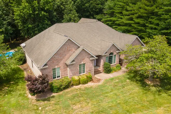 27 Deer Run, Herrin, IL 62848