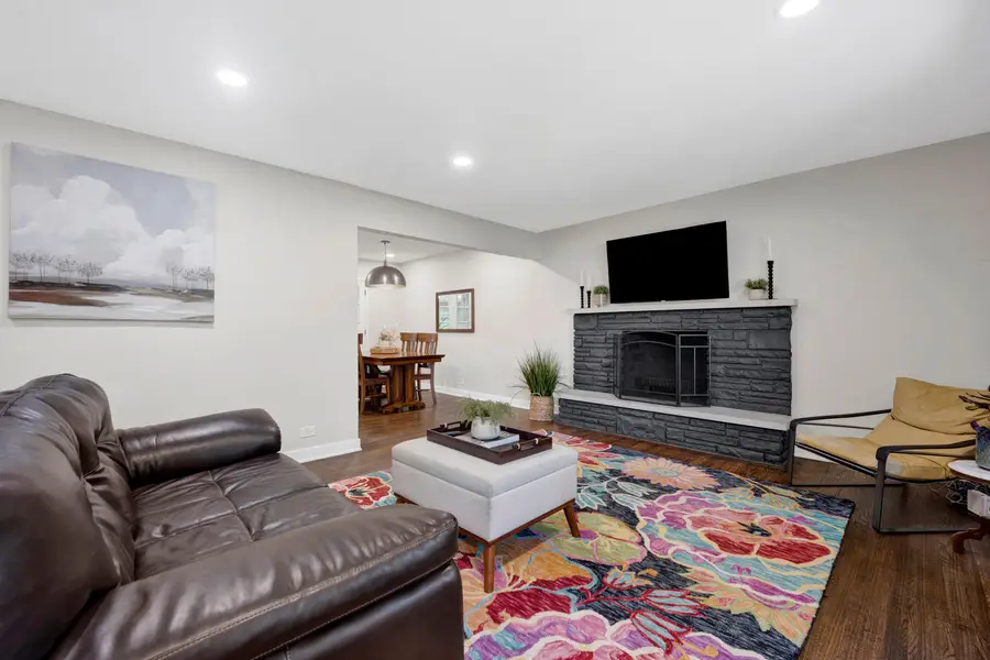 141 Adler Drive, Libertyville, IL 60048 - #3