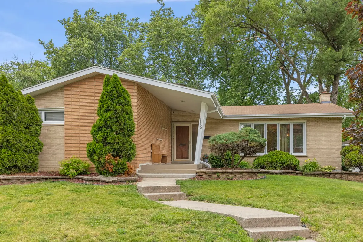 1500 Carson Drive, Homewood, IL 60430 - #1