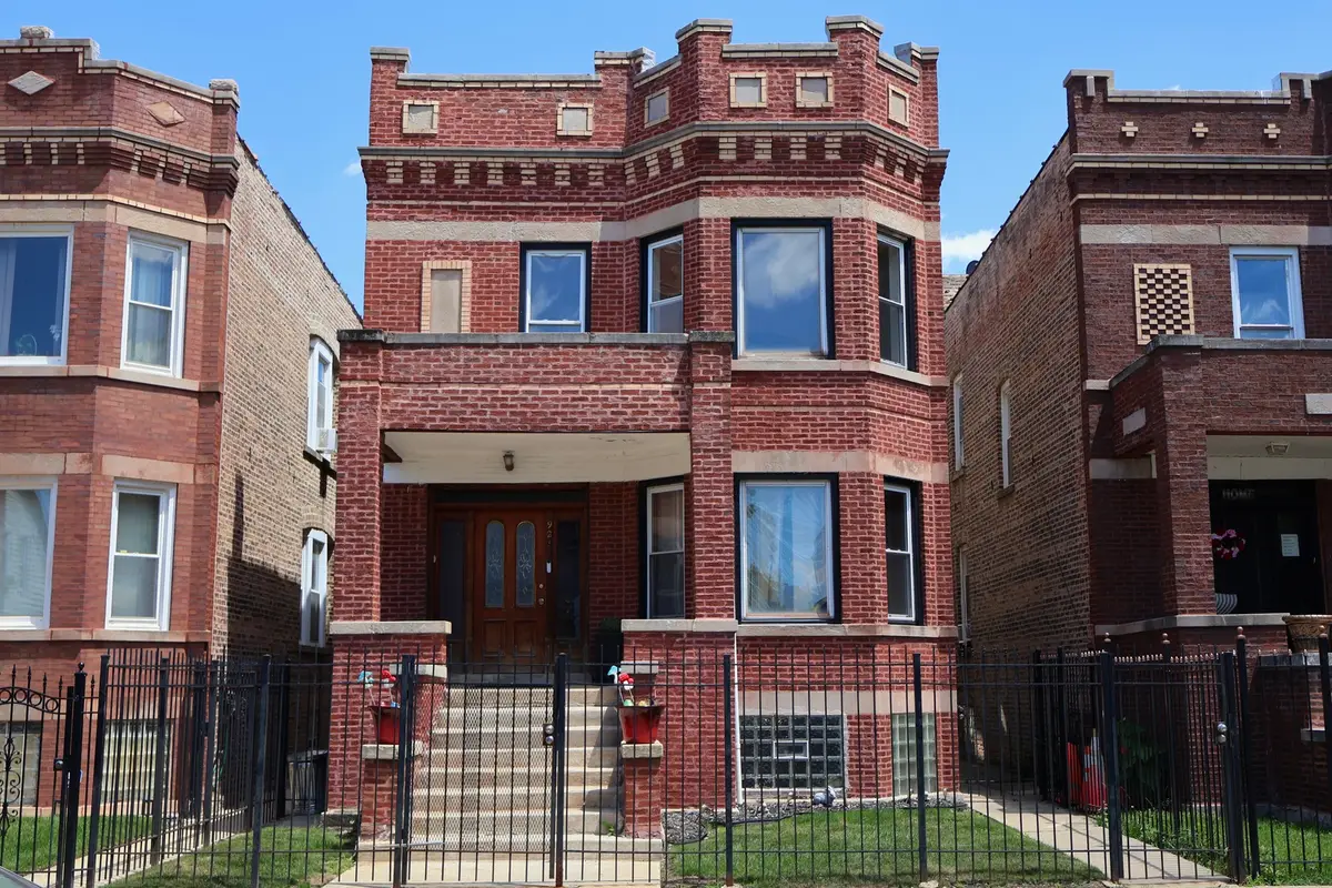 921 N Leclaire Avenue, Chicago, IL 60651 - #1