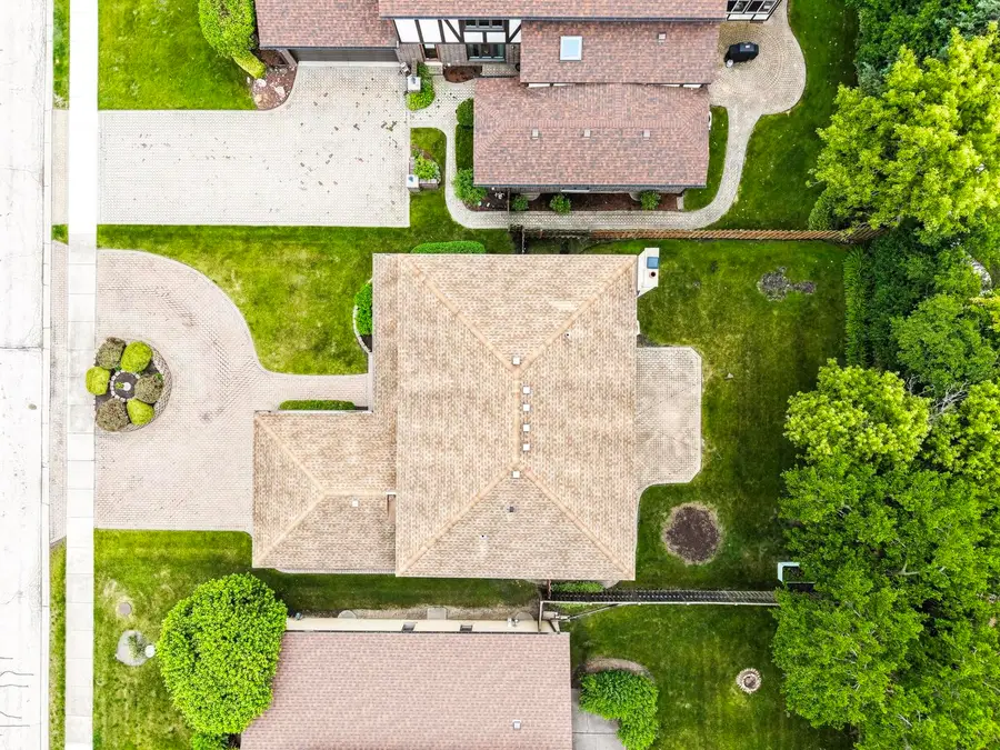 9350 Neenah Avenue, Morton Grove, IL 60053 - #2