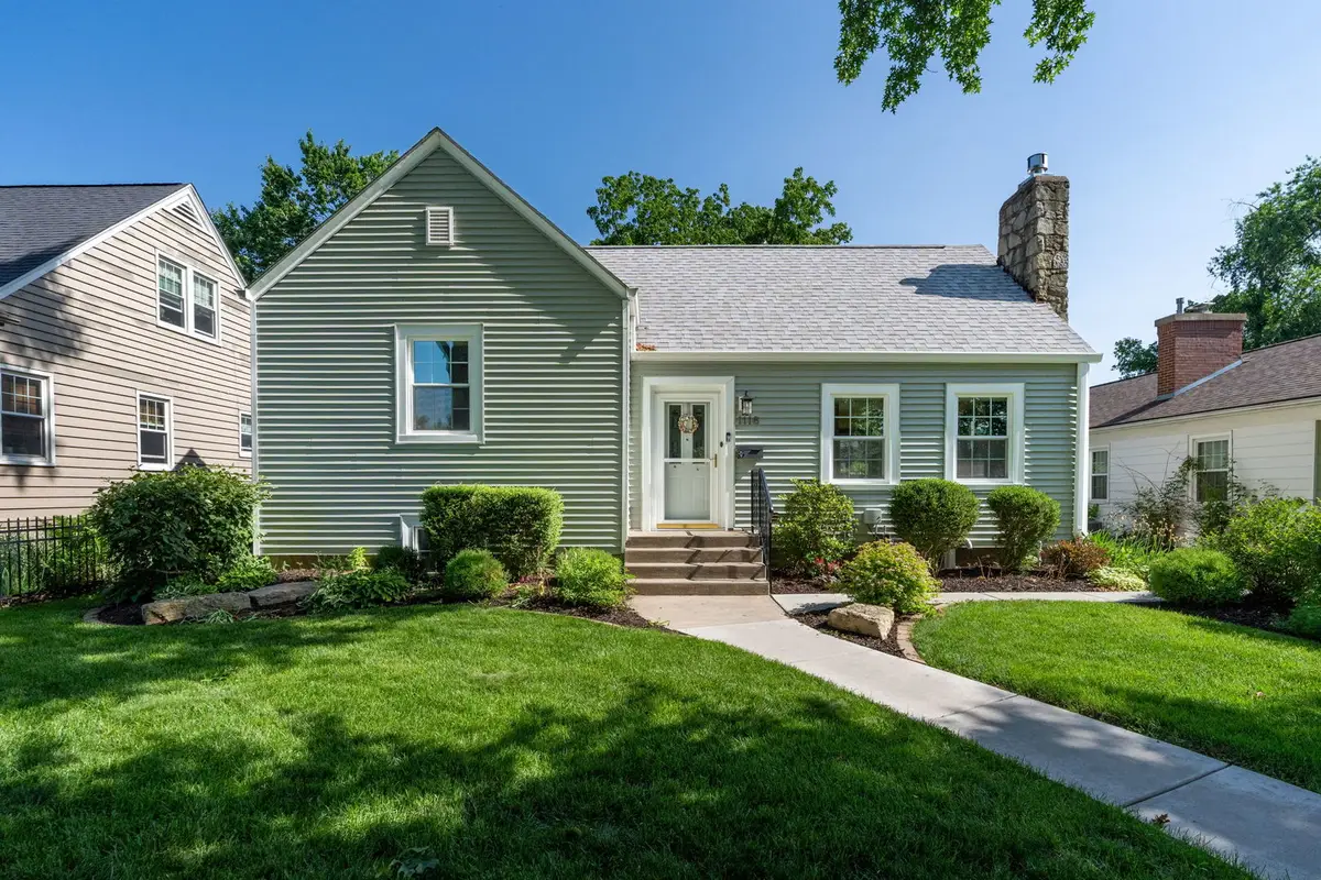 1118 Grand Court, Davenport, IA 52803 - #1