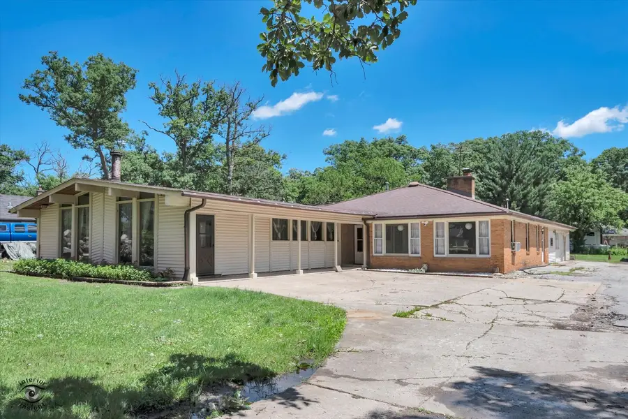 23935 S Kings Road, Crete, IL 60417 - #2