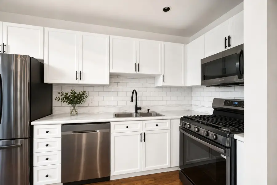 2300 W Wabansia Avenue #122, Chicago, IL 60647 - #3