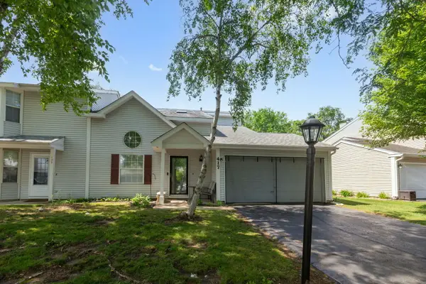 417 Newbury Drive, Island Lake, IL 60042