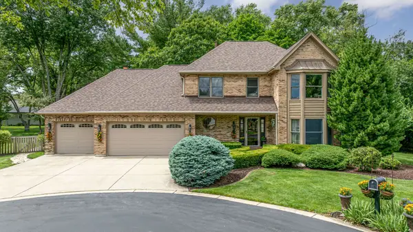 7806 Regency Grove Drive, Darien, IL 60561