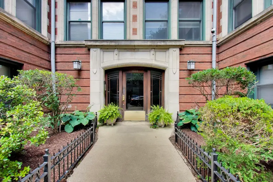 434 W Aldine Avenue #3A, Chicago, IL 60657 - #3