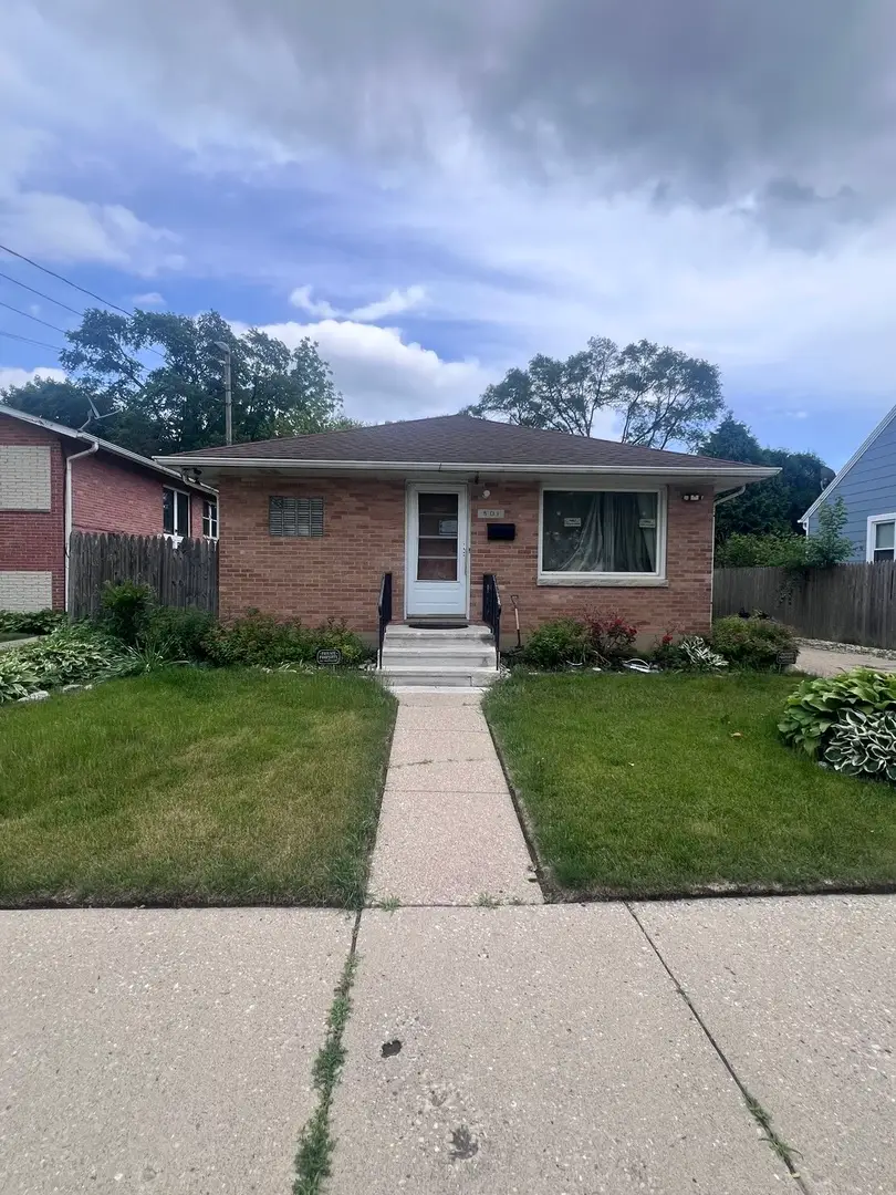 801 Indiana Avenue, Waukegan, IL 60085 - #1