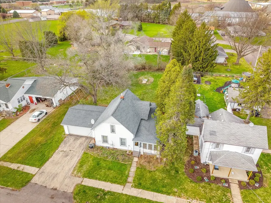 407 W 4th Street, Byron, IL 61010 - #2
