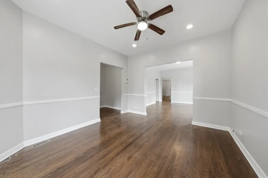 7843 S Burnham Avenue, Chicago, IL 60649 - #3