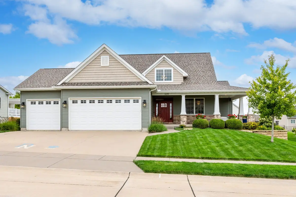 6219 Fillmore Street, Davenport, IA 52806 - #1