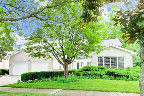 4225 Terri Lyn Lane, Northbrook, IL 60062
