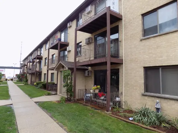 7214 W Wrightwood Avenue #2S, Elmwood Park, IL 60707