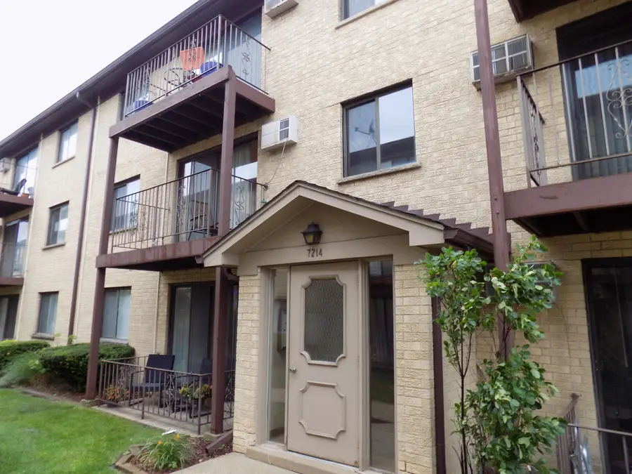 7214 W Wrightwood Avenue #2S, Elmwood Park, IL 60707 - #2