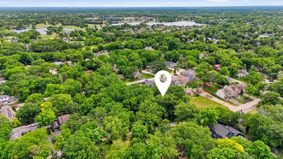 24017 N Valley Road, Lake Zurich, IL 60047 - #2