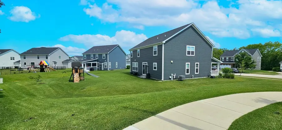 1039 Raupp Court, Lake Zurich, IL 60047 - #2